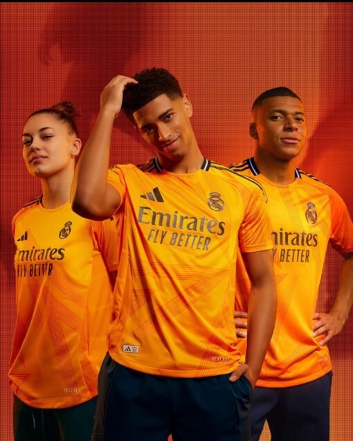 KIT ENFANT REAL MADRID 2 2024-2025 SHORT OFFERT🔥